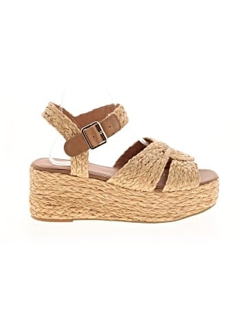 Seychelles Wedges (view 1)