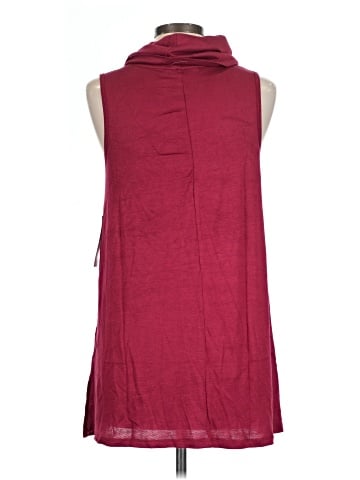 Signature Studio Sleeveless T-Shirt (view 2)