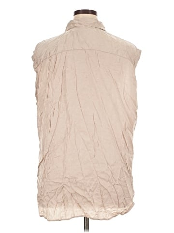 H&M Sleeveless Button-Down Shirt (view 2)