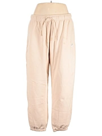 Nike Casual Pants (view 1)
