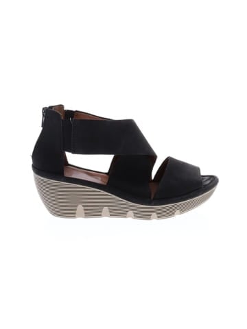 Unbranded Wedges (view 1)