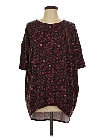 Lularoe 3/4 Sleeve T-Shirt (view 1)