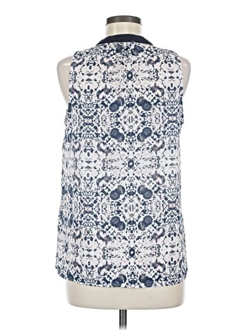 Olive and Oak Sleeveless Blouse (view 2)