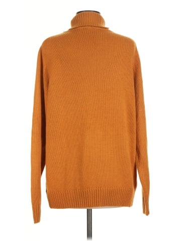 Uniqlo Turtleneck Sweater (view 2)