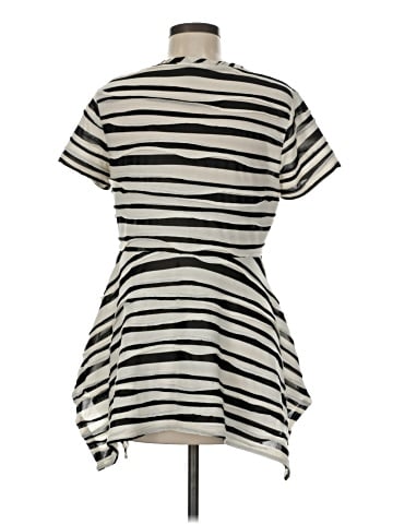 Neiman Marcus Short Sleeve Blouse (view 2)