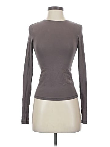 Weekday Long Sleeve T-Shirt (view 1)