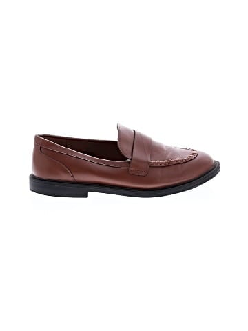 Old Navy Flats (view 1)
