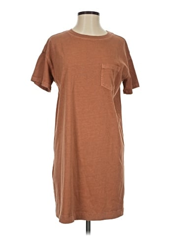 Old Navy Casual Dress (view 1)