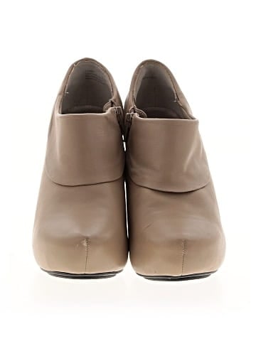 Me Too Heels (view 2)