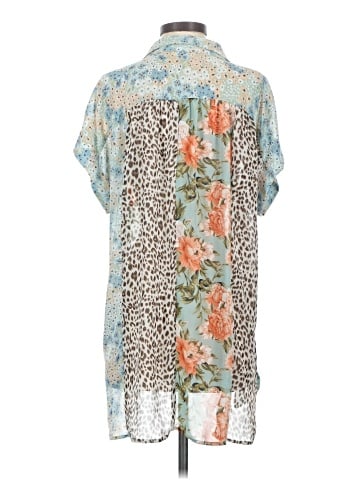 Umgee Short Sleeve Blouse (view 2)
