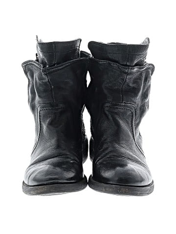 Vera Wang Ankle Boots (view 2)