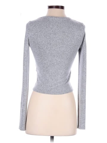 Trafaluc by Zara Long Sleeve T-Shirt (view 2)