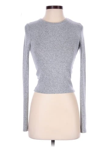 Trafaluc by Zara Long Sleeve T-Shirt (view 1)