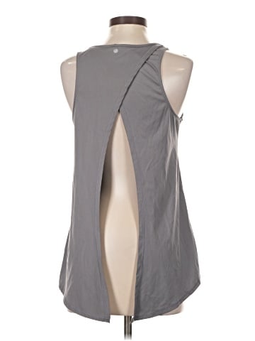 Yogalicious Sleeveless Top (view 2)
