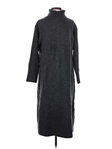 Uniqlo Casual Dress (view 1)