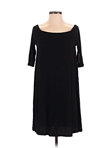 Old Navy Casual Dress (view 1)