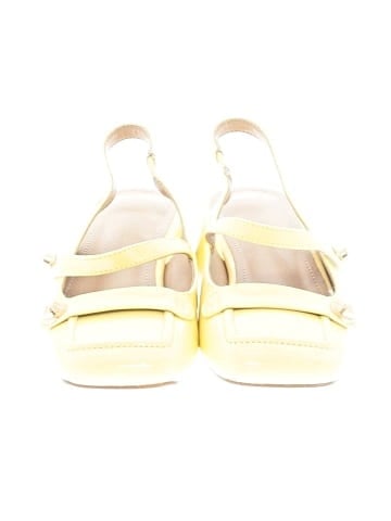 Unbranded Heels (view 2)
