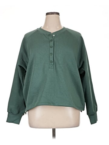 LNA Fleece (view 1)