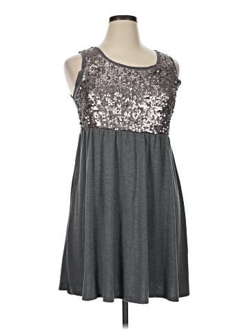Xhilaration Cocktail Dress (view 1)