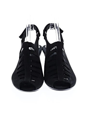 Munro American Heels (view 2)