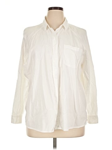 Universal Thread Long Sleeve Button-Down Shirt (view 1)