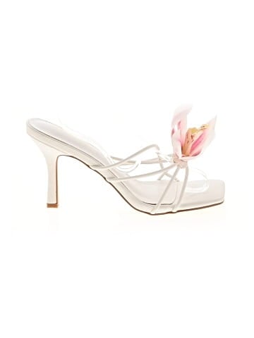 Lemonade Heels (view 1)