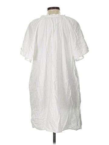 Old Navy Casual Dress (view 2)