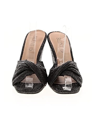 Silent D Wedges (view 2)