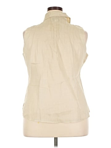 Buttons Sleeveless Button-Down Shirt (view 2)