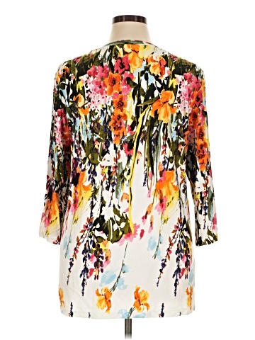 North Style 3/4 Sleeve Blouse (view 2)