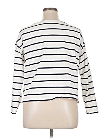 Old Navy 3/4 Sleeve T-Shirt (view 2)