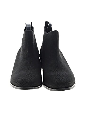 Vivaia Ankle Boots (view 2)