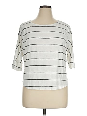 Green Envelope 3/4 Sleeve T-Shirt (view 1)