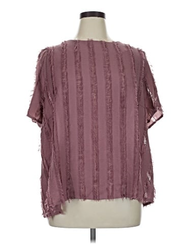 Everleigh Short Sleeve Blouse (view 1)