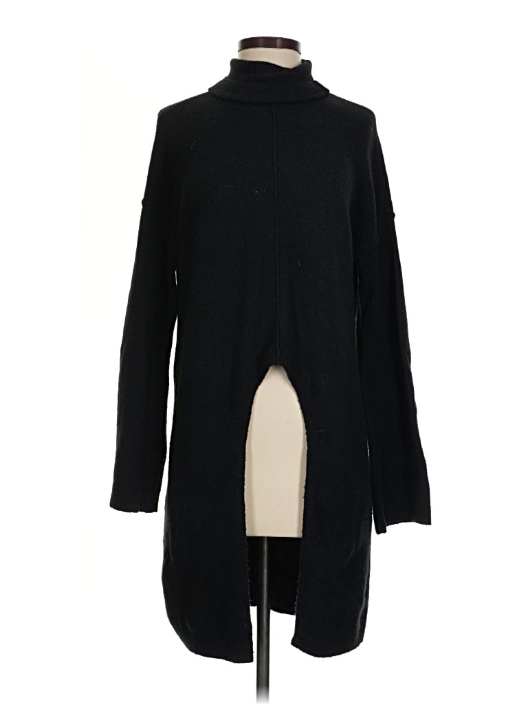 Pre-owned Bcbgmaxazria Turtleneck Sweater In Black