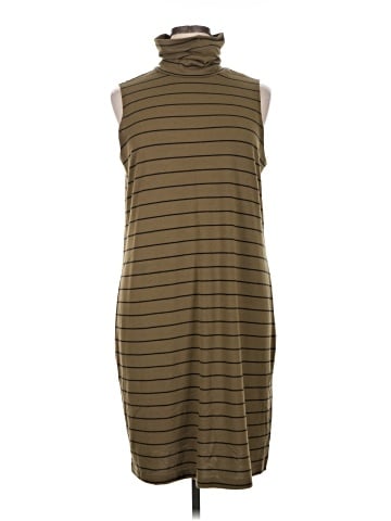 Old Navy Casual Dress (view 1)