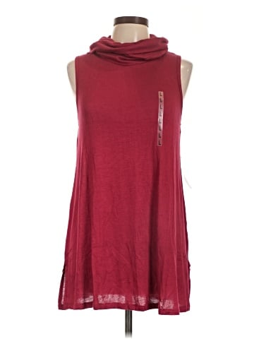 Signature Studio Sleeveless T-Shirt (view 1)