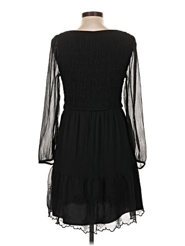 Old Navy Casual Dress (view 2)