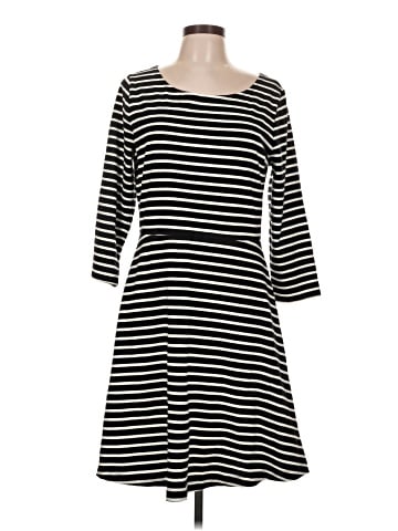 Old Navy Casual Dress (view 1)