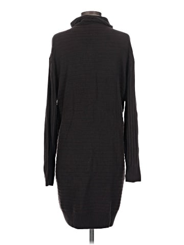 Gap - Maternity Turtleneck Sweater (view 2)