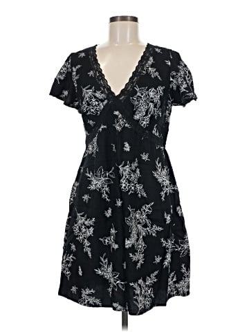 Old Navy Casual Dress (view 1)