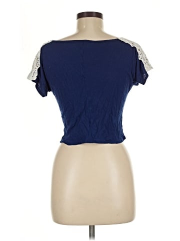 Charlotte Russe Short Sleeve T-Shirt (view 2)
