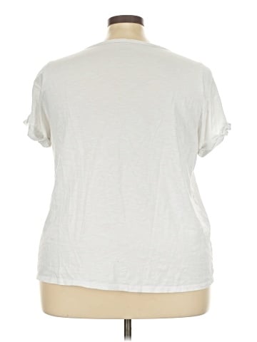 Candace Cameron Bure Short Sleeve T-Shirt (view 2)
