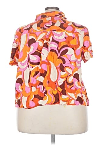 Ava & Viv Short Sleeve Blouse (view 2)