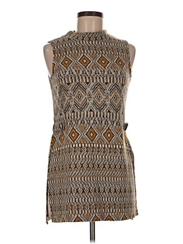 Romeo & Juliet Couture Sleeveless Blouse (view 1)