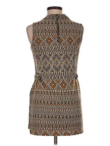 Romeo & Juliet Couture Sleeveless Blouse (view 2)
