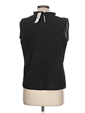 Jon & Anna Sleeveless Blouse (view 2)