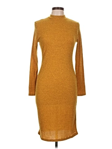 Discreet Casual Dress (view 1)