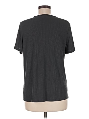 Old Navy Short Sleeve T-Shirt (view 2)