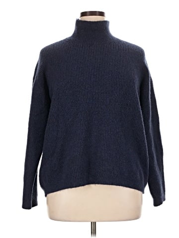 Uniqlo Turtleneck Sweater (view 1)
